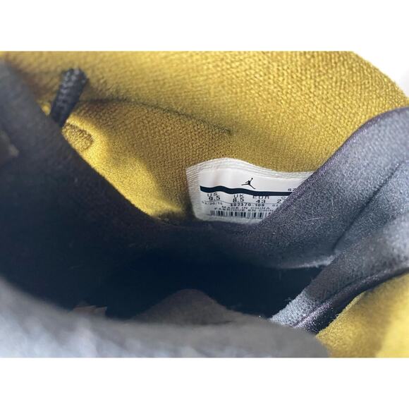 Size 9 - USNike Air Jordan Retro 9 2015 Statue Militia Green 302370-109 Men’s - Picture 8 of 9